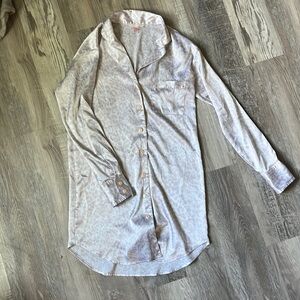 Victoria’s Secret silky night shirt. Pink/ white. Size small. Polyester material